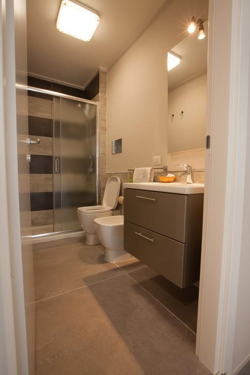 Bovio Prestige Apartments Наполи Екстериор снимка