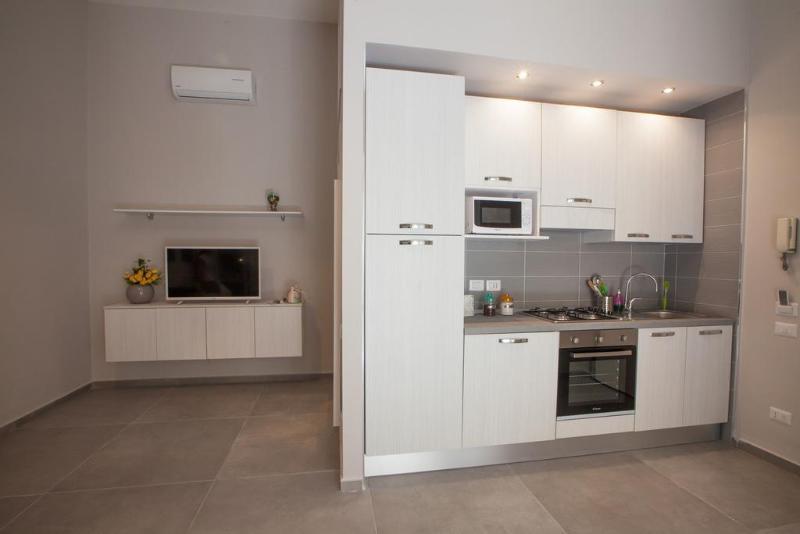 Bovio Prestige Apartments Наполи Екстериор снимка
